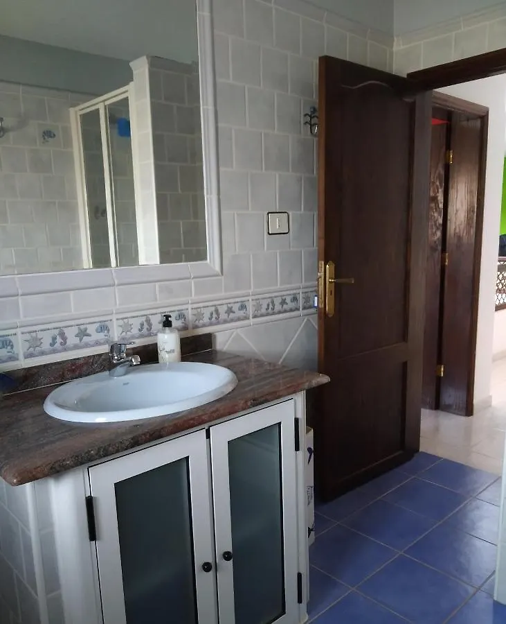Habitación Amanay con baño Ajuy 0*,