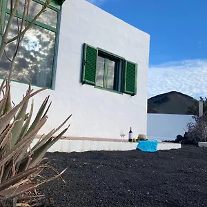 Yaiza. Сasa de vacaciones